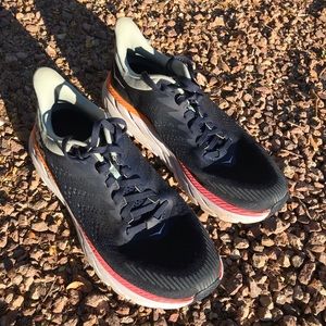 Hoka Clifton 7